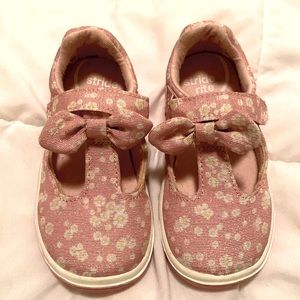Toddler Girls 6W Stride Rite Memory Foam Shoes with Bow,Flowers, Sparkles